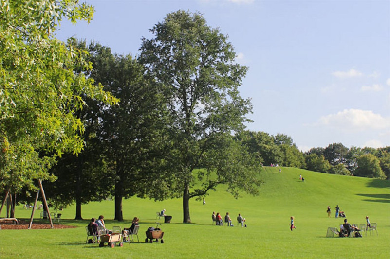 plush74 location photo film sports berlin germany 3 (4)