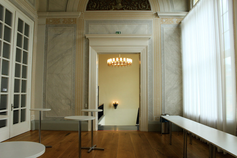 plush74 location scout alquiler foto film producción berlin teatro mitte even space hall39