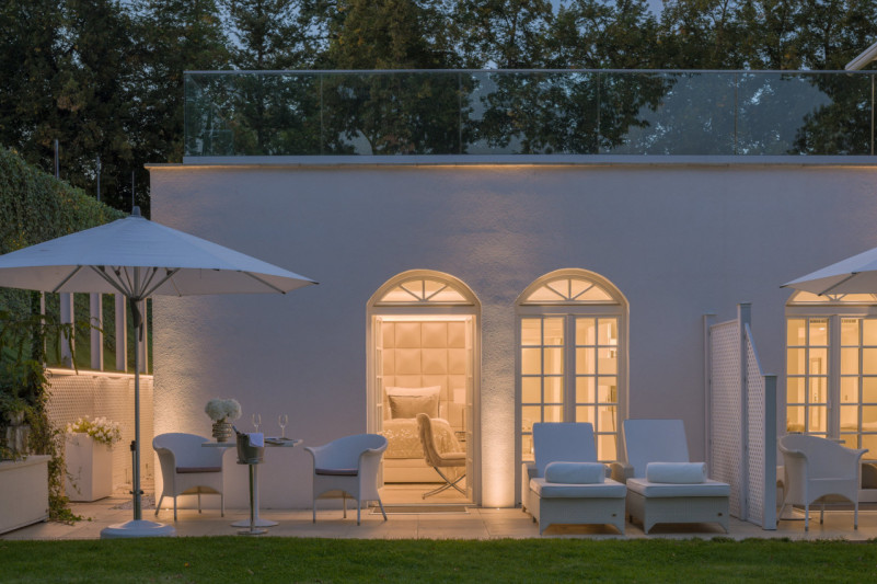 pluche74 luxe villa met uitzicht op meer 3