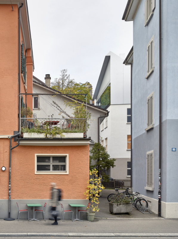 plush74 minimal warehouse zürich 10