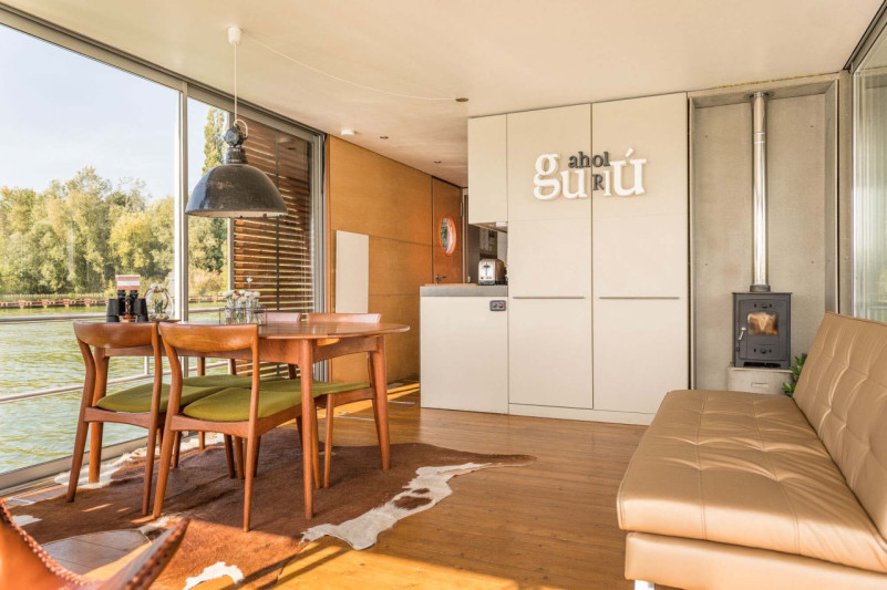 plush74 modern houseboat berlin 5