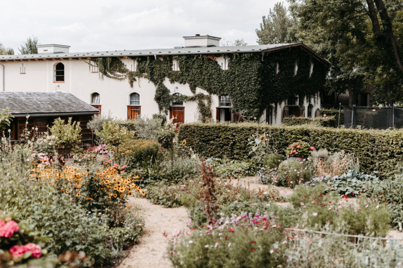 plush74 nature estate outside berlin 25