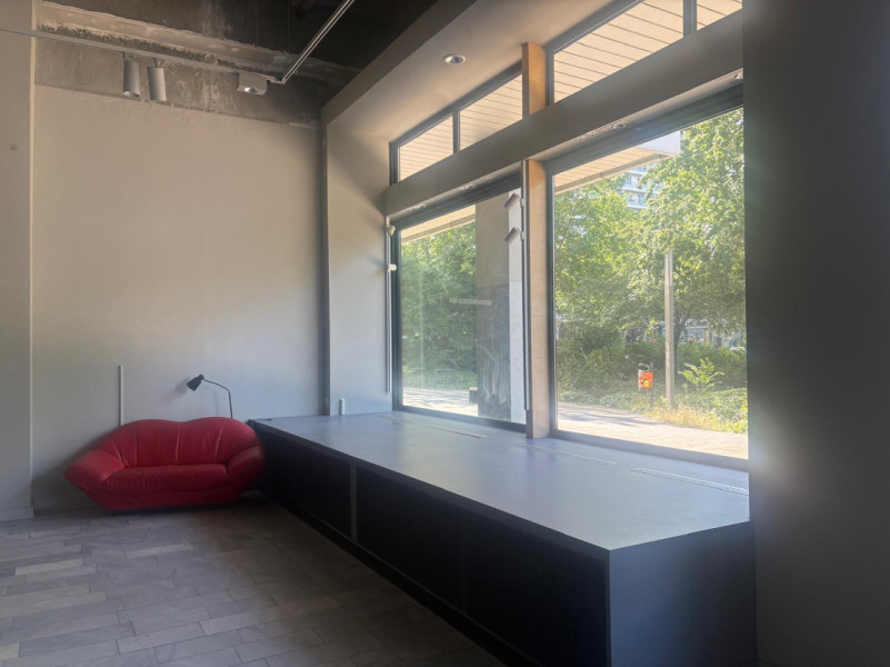 plush74 pop up space leipziger street 25