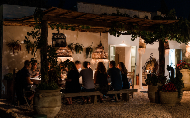 peluche74 alquiler producciones locaiton foto film granja ibiza spain00029