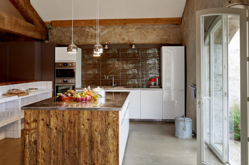 plush74 rental productions locaiton photo film holuse loft france00007