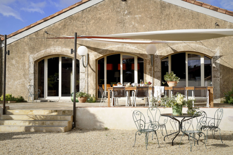 plush74 rental productions locaiton photo film holuse loft france00024