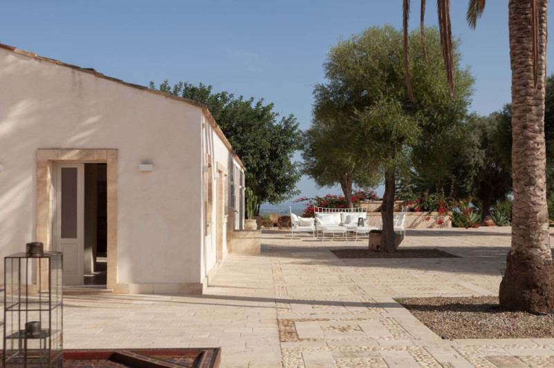 felpa74 villa siciliana falcone 29