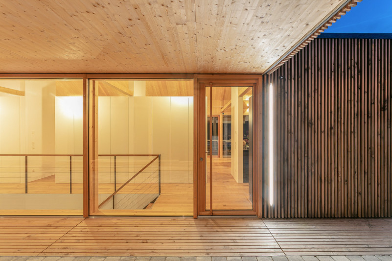 plüsch74 Holz modernes Landhaus 3