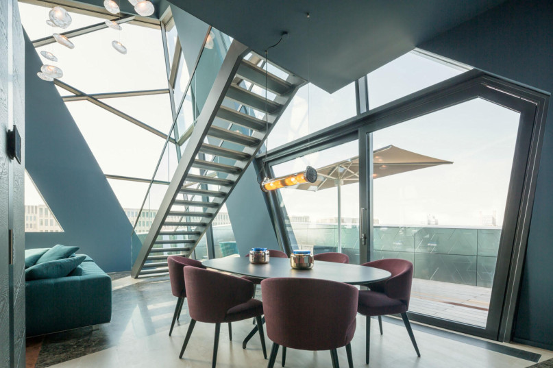 06 attico zaffiro esszimmer wohnzimmer libeskind mitte attico