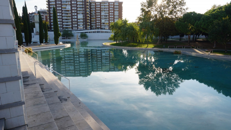 barcelonalocatieplush745jpeg10