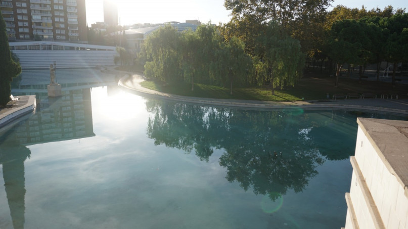 barcelonalocatieplush745jpeg6