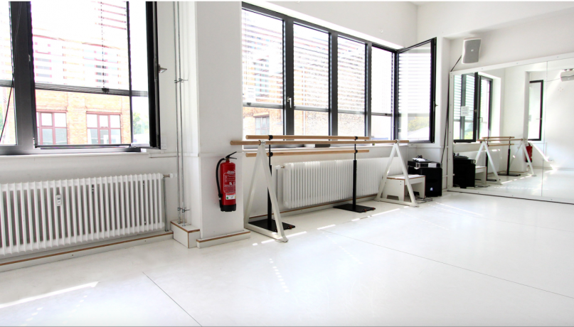 duitsland geheime locatie dancehall film opname evenementen berlijn plush74 locatie 4