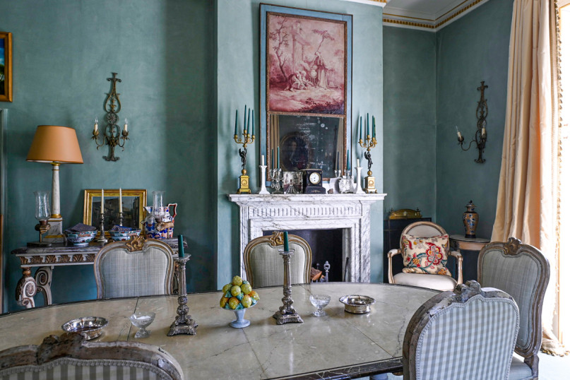 gg dining room table 2