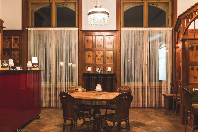 hotelswitzerlandlocationplush74 54 5