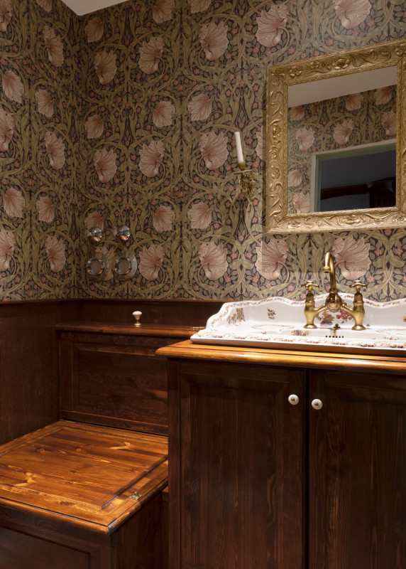 isadora art nouveau time travel suite shoot location film location 5