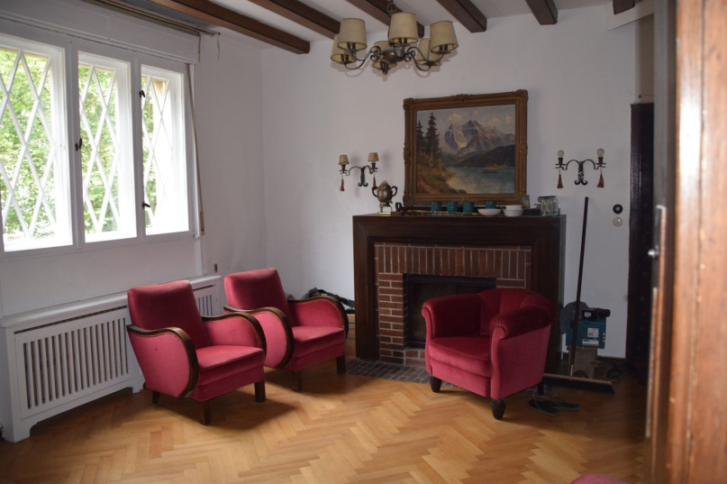 landhausvilla mit garten und baumbestand 4