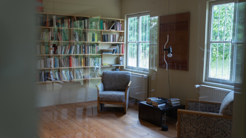 plus74 location country loft countryside germany film photo20