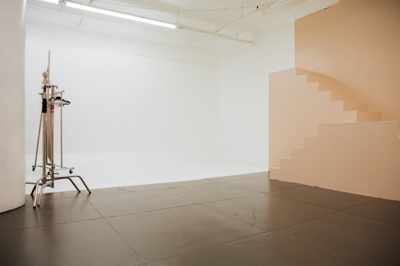 plus74 rose petal nude studio la location12