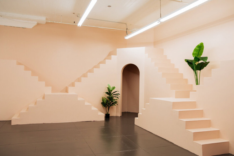 plus74 rose petal nude studio la location5