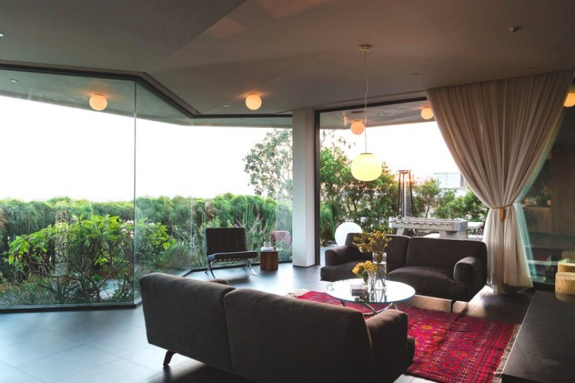 plus74 white vila usa la hollywood location20