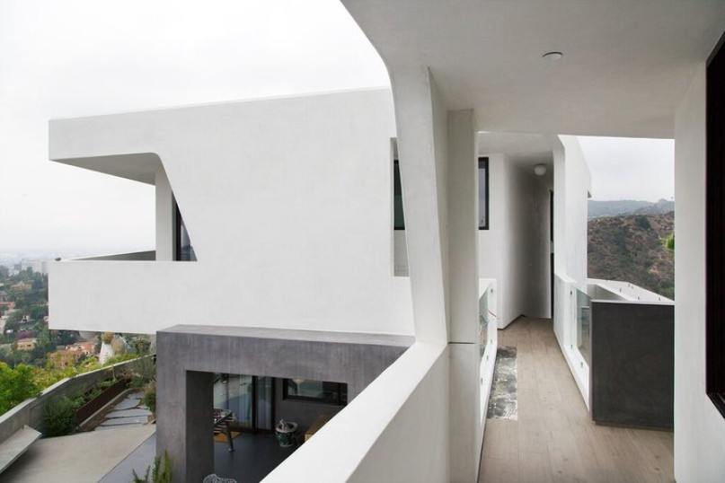 plus74 white vila usa la hollywood location25