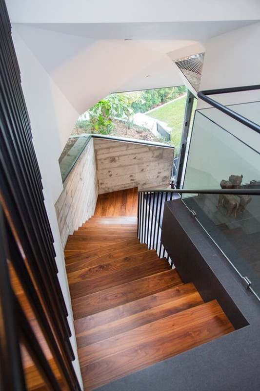 plus74 white vila usa la hollywood location42