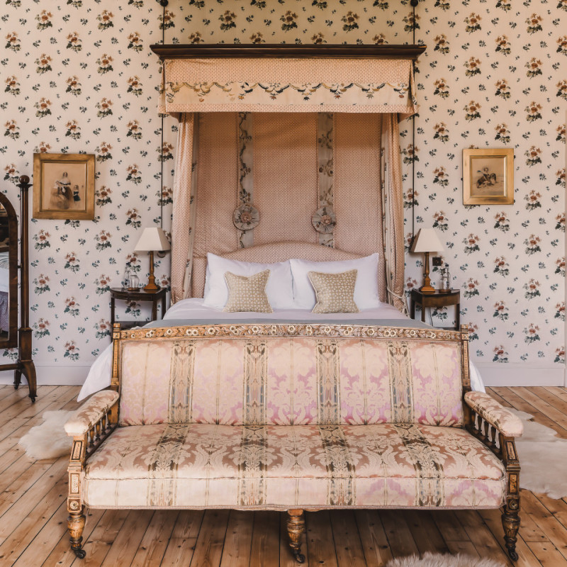 plush 74 birkhill castle 101411 48