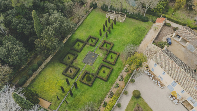 plush 74 domaine du grand fontanille 102392 2