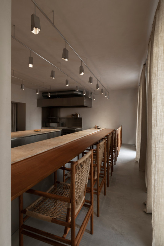 plush 74 restaurant ernst 105242 2
