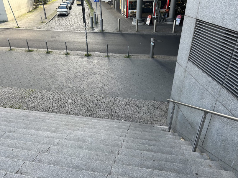 plush74 17 berlin hauptbahnhof 24