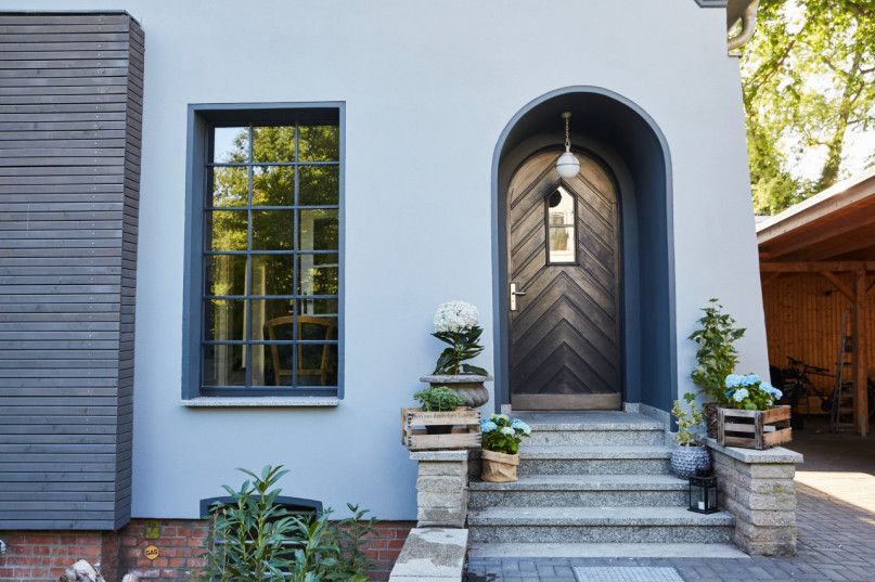plush74 1930s family house with garden in berlin 5