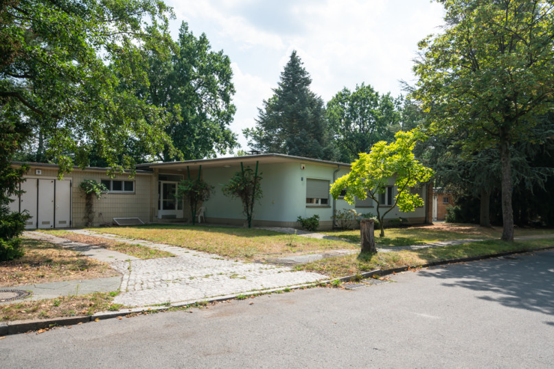 peluche74 berlino affitto location film scout photo village american style2