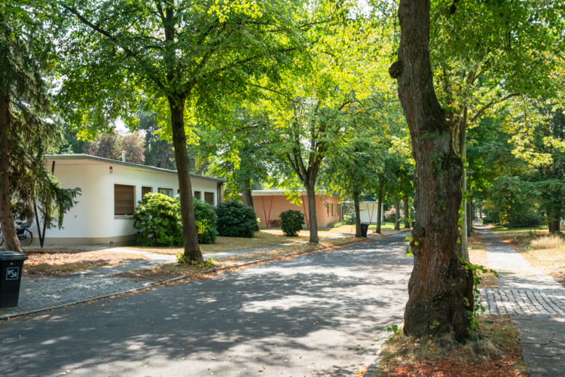 peluche74 affitto location berlino film scout photo village american style38