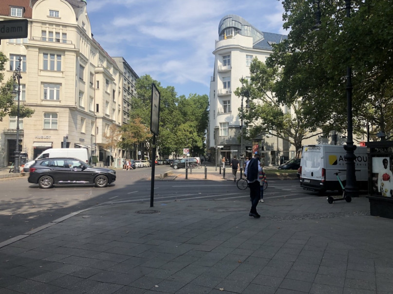 peluche74 berlino street scouting moderno shooting film agenzia fotografica 11