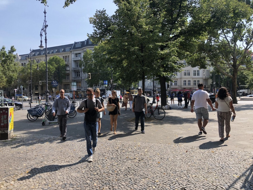 peluche74 berlino street scouting moderno shooting film agenzia fotografica 15