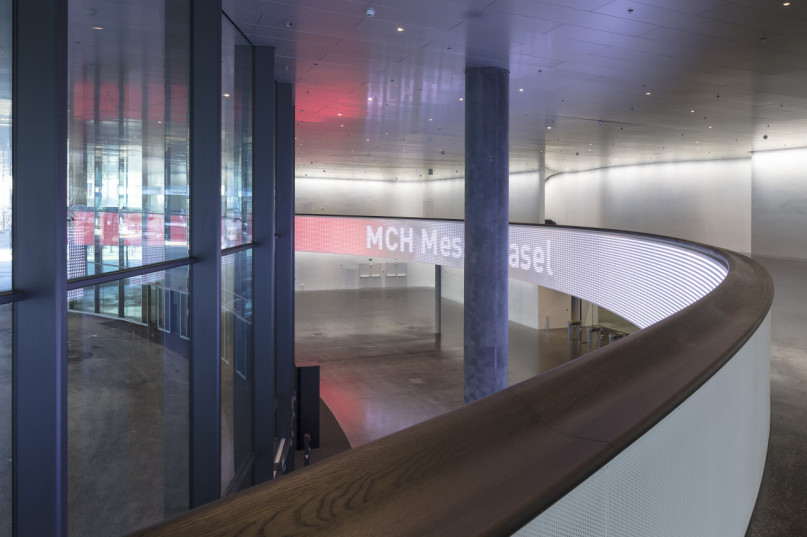 plush74 black fair venue basel 11