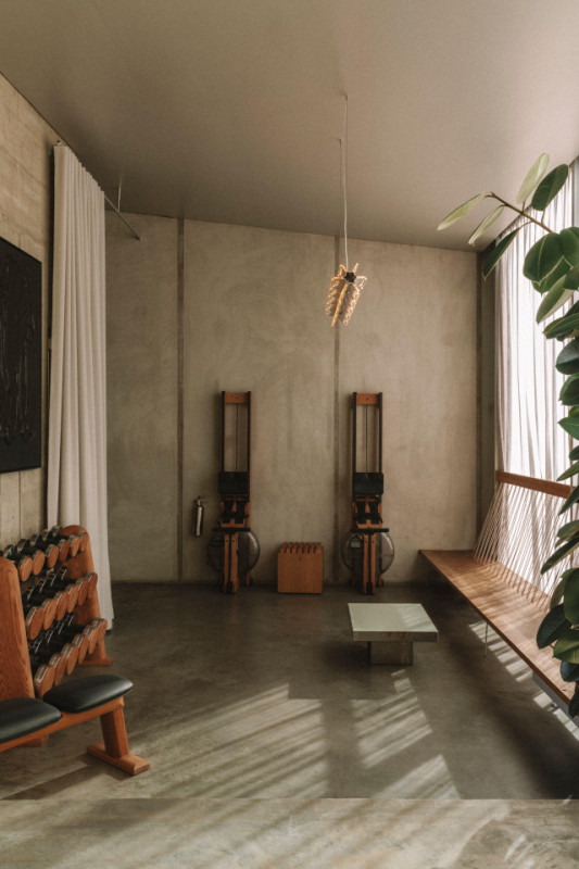 peluche74 spazio sanitario brutalista berlino 7