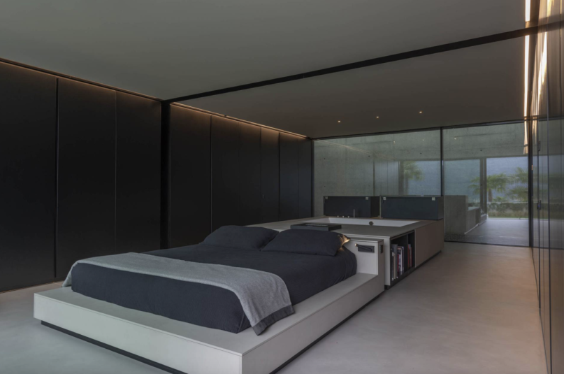 plush74 casa bond 21