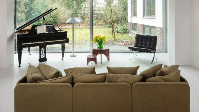 plush74 cinematic mid century designer retreat with garden views 30