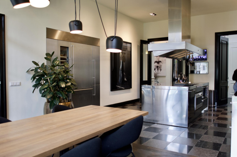 plush74 classic canal house amsterdam 13