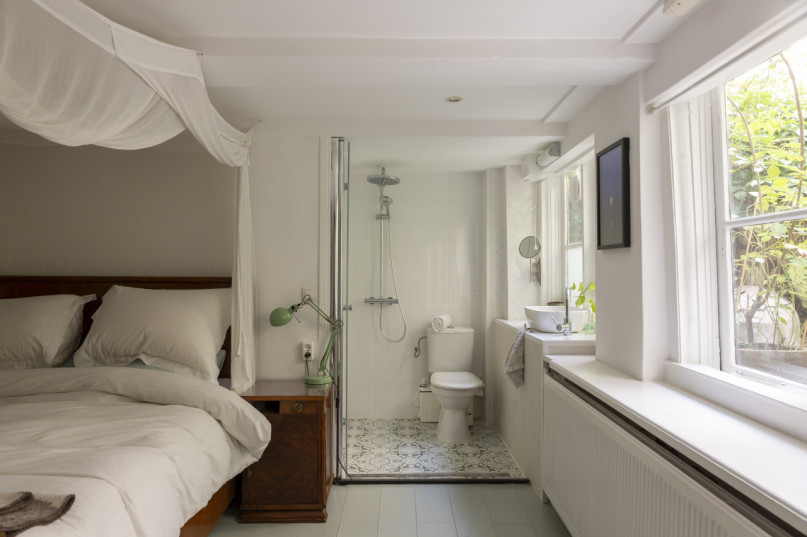 plush74 classic canal house location amsterdam 19