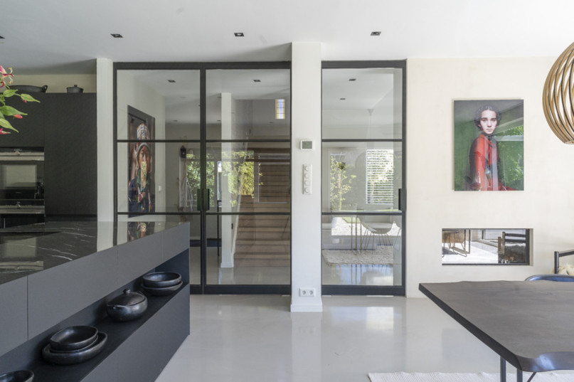 plush74 clean modern villa laren 14