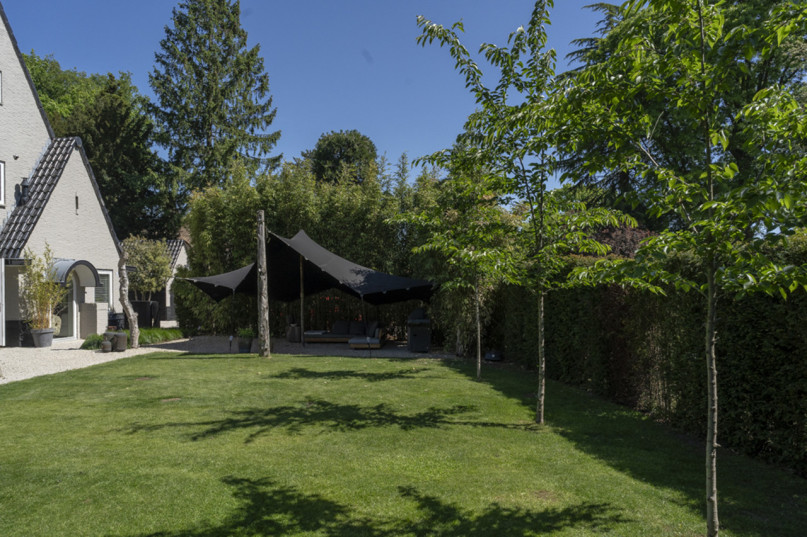 plush74 clean modern villa laren 47