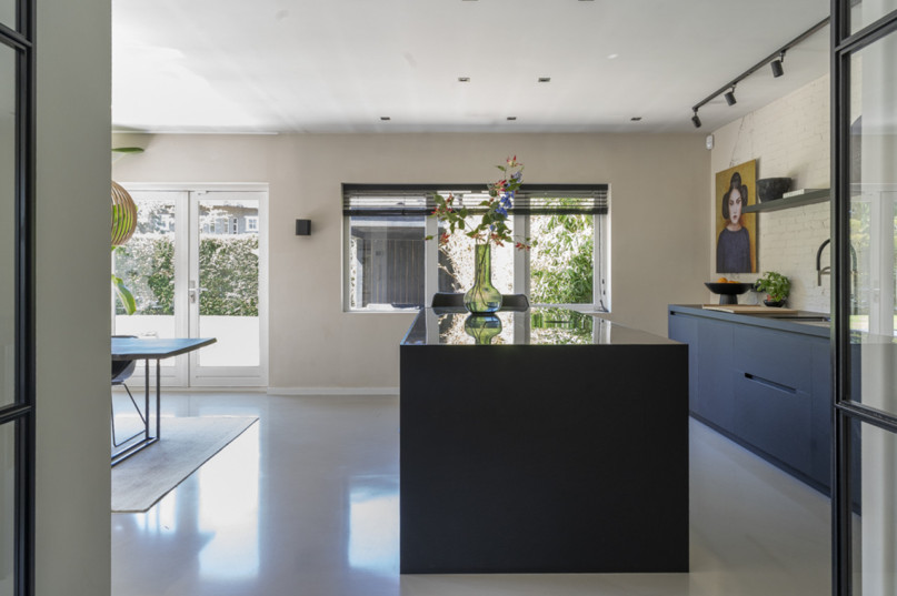 plush74 clean modern villa laren 6