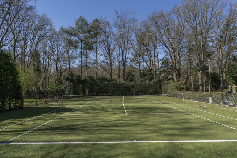 plush74 bunte Familienvilla overveen 112