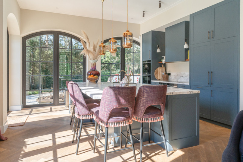 plush74 bunte Familienvilla overveen 31