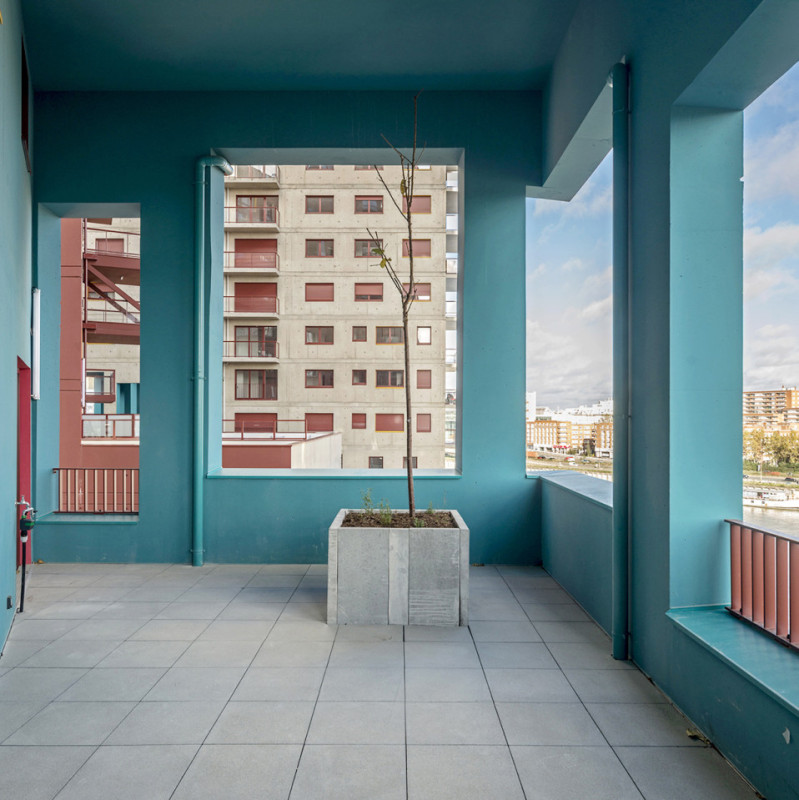 plush74 colourful brutalist housing paris 25