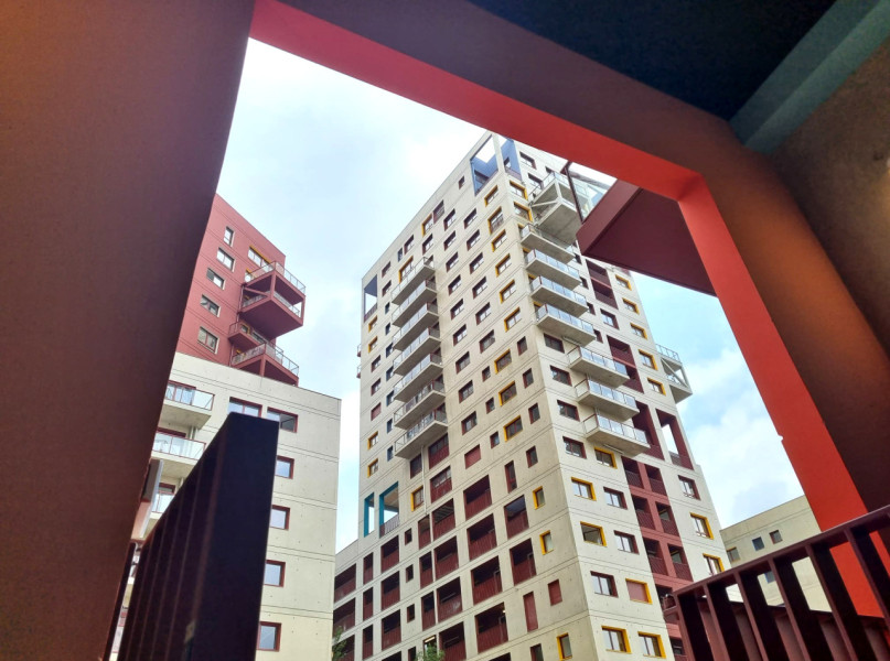 plush74 colourful brutalist housing paris 32