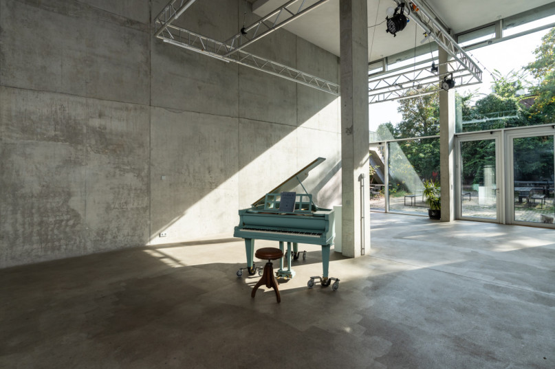 plush74 concrete babylon berlin 35