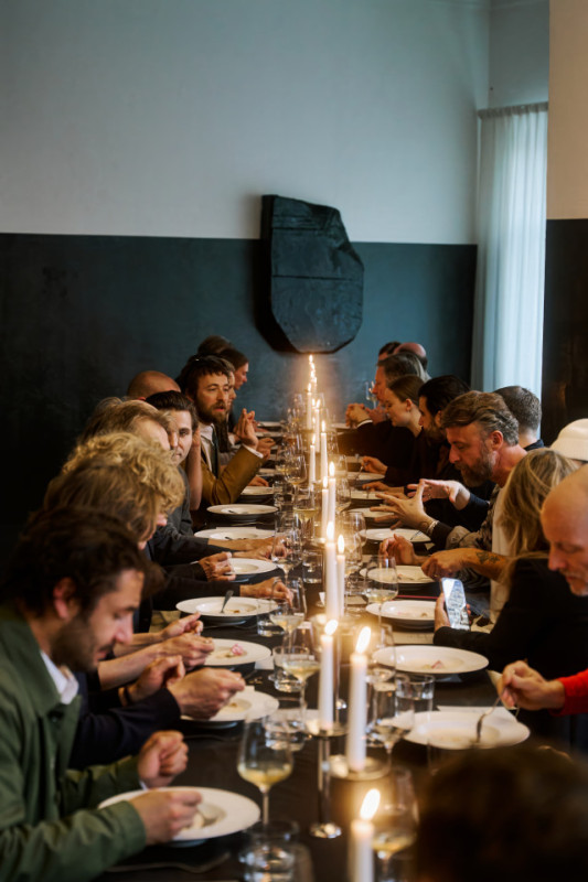 plush74 contemporary showroom berlin 16